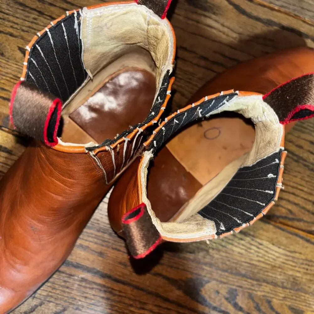 Unknown men’s brown
